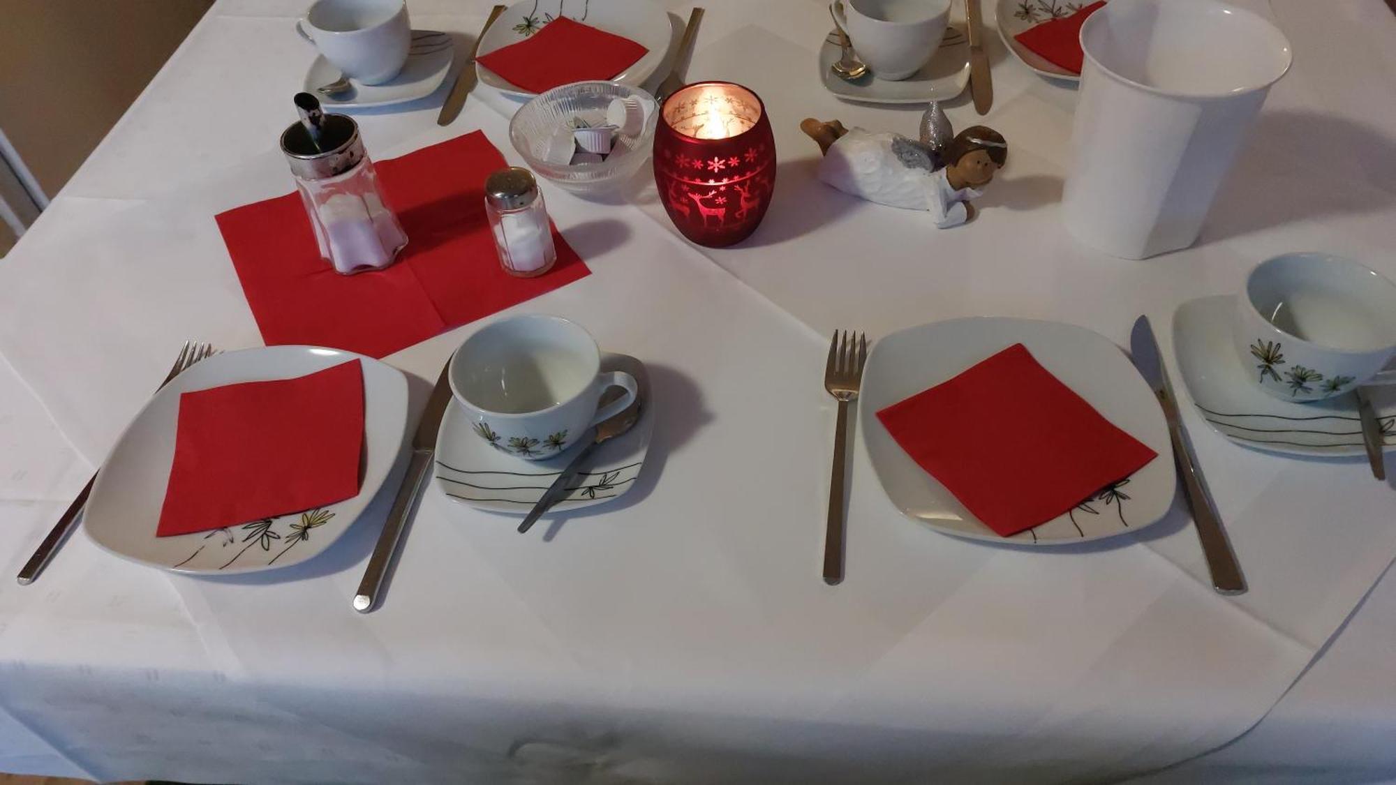 Ricks City Hotel ترير المظهر الخارجي الصورة