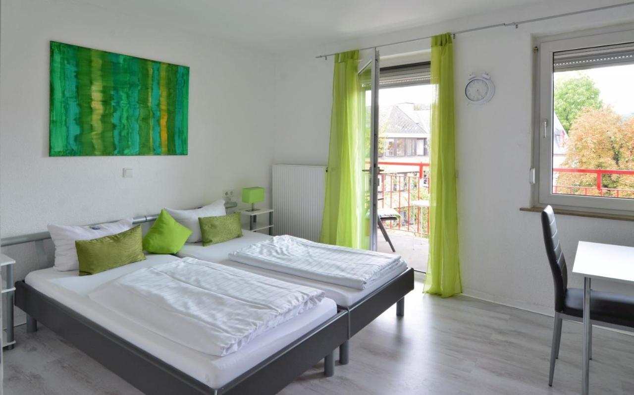 Ricks City Hotel ترير المظهر الخارجي الصورة